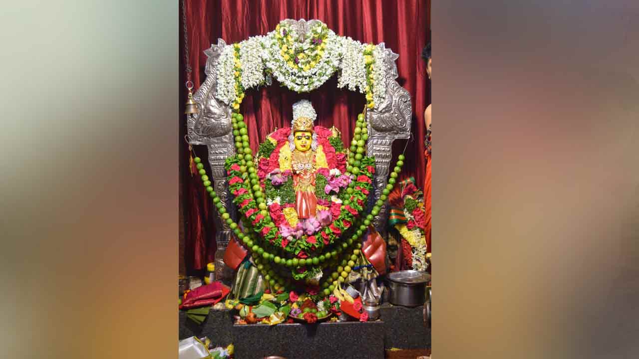 Varalakshmi Vratham: కూకట్‌పల్లిలో భక్తి శ్రద్ధలతో వరలక్ష్మీ వ్రతం