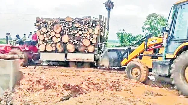 Swarnagudem: స్వర్ణగూడెం కల్వర్టు.. దాటాలంటే కష్టమే