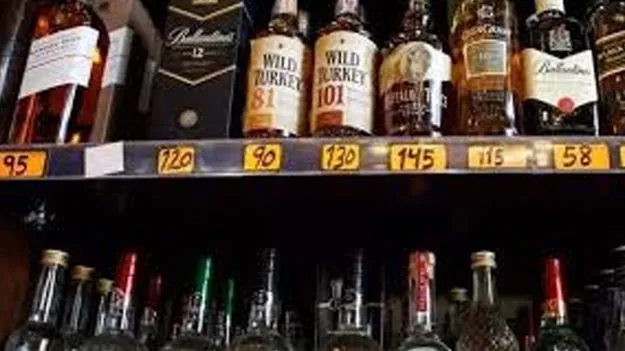 Liquor Scam Case: నిందితుడి యాపిల్‌ ఫోన్‌ లాక్‌ ఓపెన్‌ కాలేదు