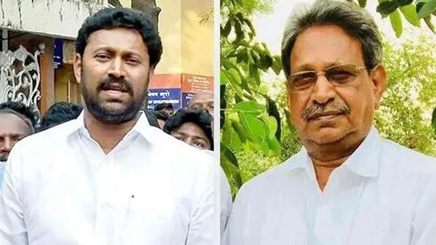 YSRCP Leaders: బెదిరింపుల కేసులో వివేకా హత్య కేసు నిందితులకు నోటీసులు