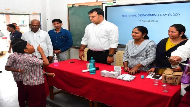 నులి పురుగుల మాత్రలు తప్పనిసరిగా ఇవ్వాలి