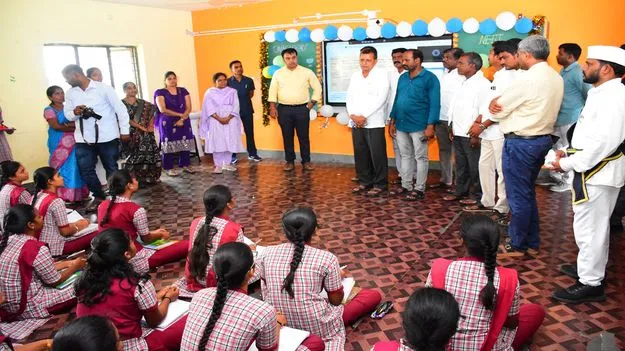 ప్రభుత్వ విద్యాలయాల్లో కార్పొరేట్‌ స్థాయి శిక్షణ