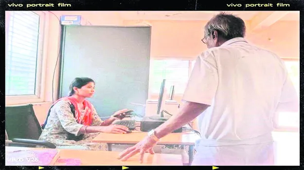 ఆ సచివాలయానికి ఒక్కరే దిక్కు