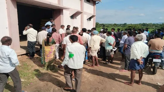 ఏదయా.. యూరియా..