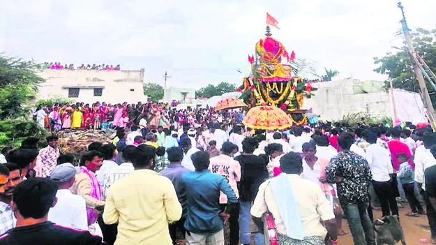 వైభవంగా సంజప్పతాత రథోత్సవం