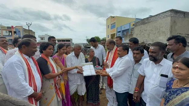 పేదల స్వంతింటి కలను నెరవేర్చిన కాంగ్రెస్‌ ప్రభుత్వం