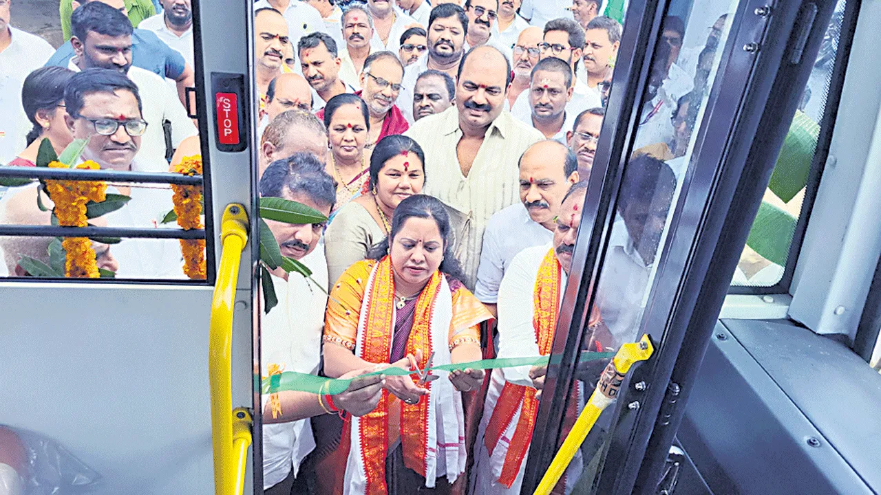 సత్యదేవుడి సన్నిధిలో ఉచిత బస్సు ప్రారంభం