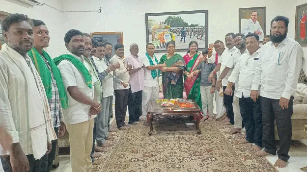 kumaram bheem asifabad- జిల్లాలో ఘనంగా రాఖీ వేడుకలు