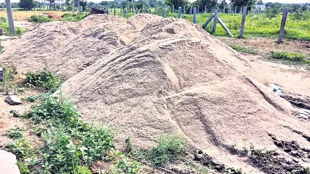  ఇసుక నిల్వలు తరలేది ఎక్కడికి?