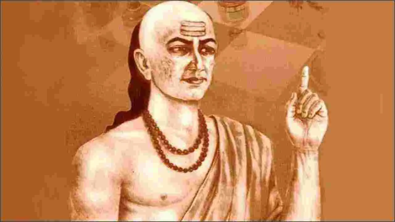 Chanakya Niti: ఈ అలవాట్లు ఉంటే దరిద్రం తప్పదు.. చాణక్యుడి హెచ్చరిక!