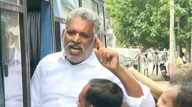 Chevireddy Bhaskar Reddy: చెవిరెడ్డి భాస్కర్‌రెడ్డికి అస్వస్థత.. ఏమైందంటే.. 