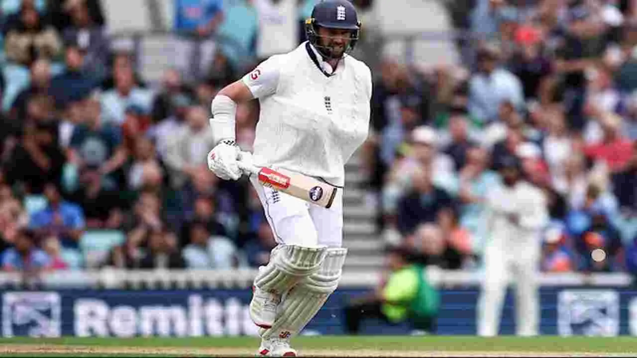 Chris Woakes: ఆ సమయంలో ఎవరైనా అదే చేస్తారు.. భారత ఆటగాళ్లు అభినందించారు: క్రిస్ వోక్స్