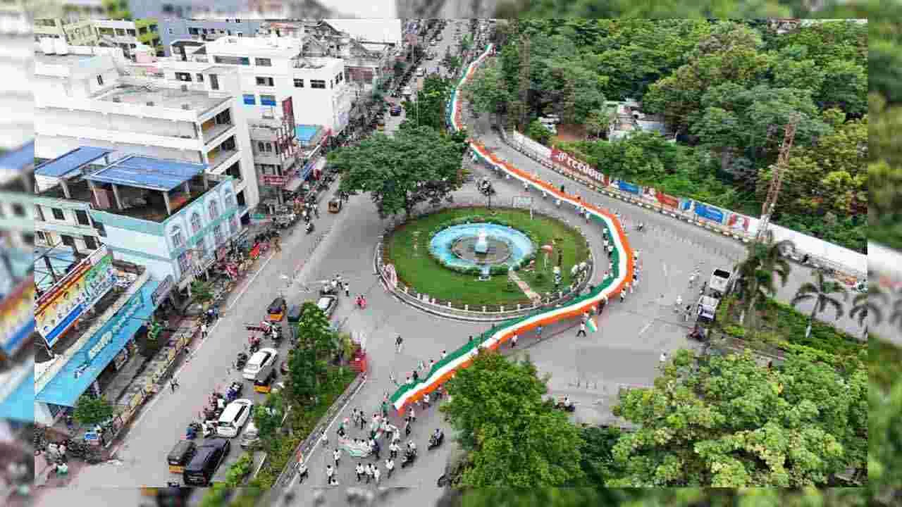 Khammam: ఖమ్మంలో తిరంగా ర్యాలీని ప్రారంభించిన మంత్రి తుమ్మల.. 