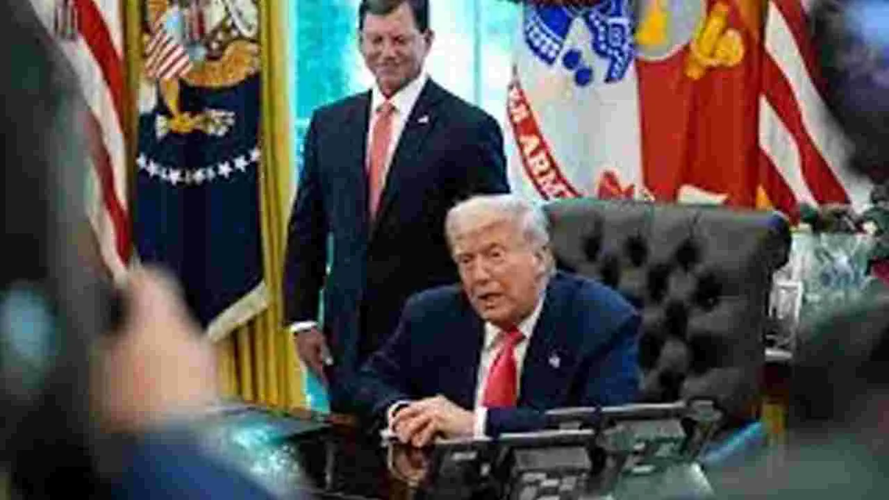 Trump Aide: రష్యా చమురును భారత్‌ అమ్మిపెడుతోంది