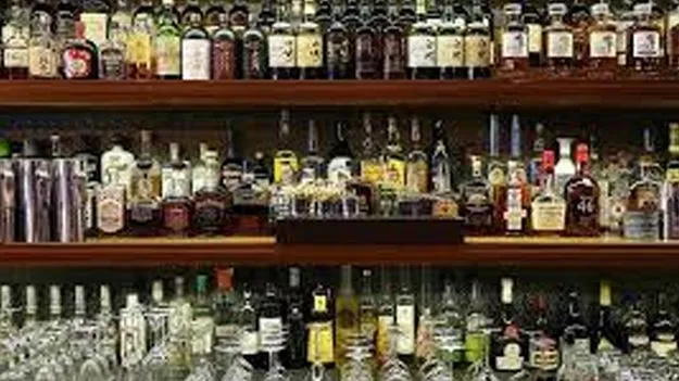 AP Govt Approves  to Curb Public Drinking: రోడ్లపై తాగుడుకు చెక్‌