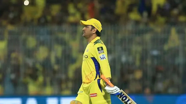 MS Dhoni: ఐపీఎల్ పై అభిమాని ప్రశ్న.. ధోనీ ఫన్నీ రిప్లై..