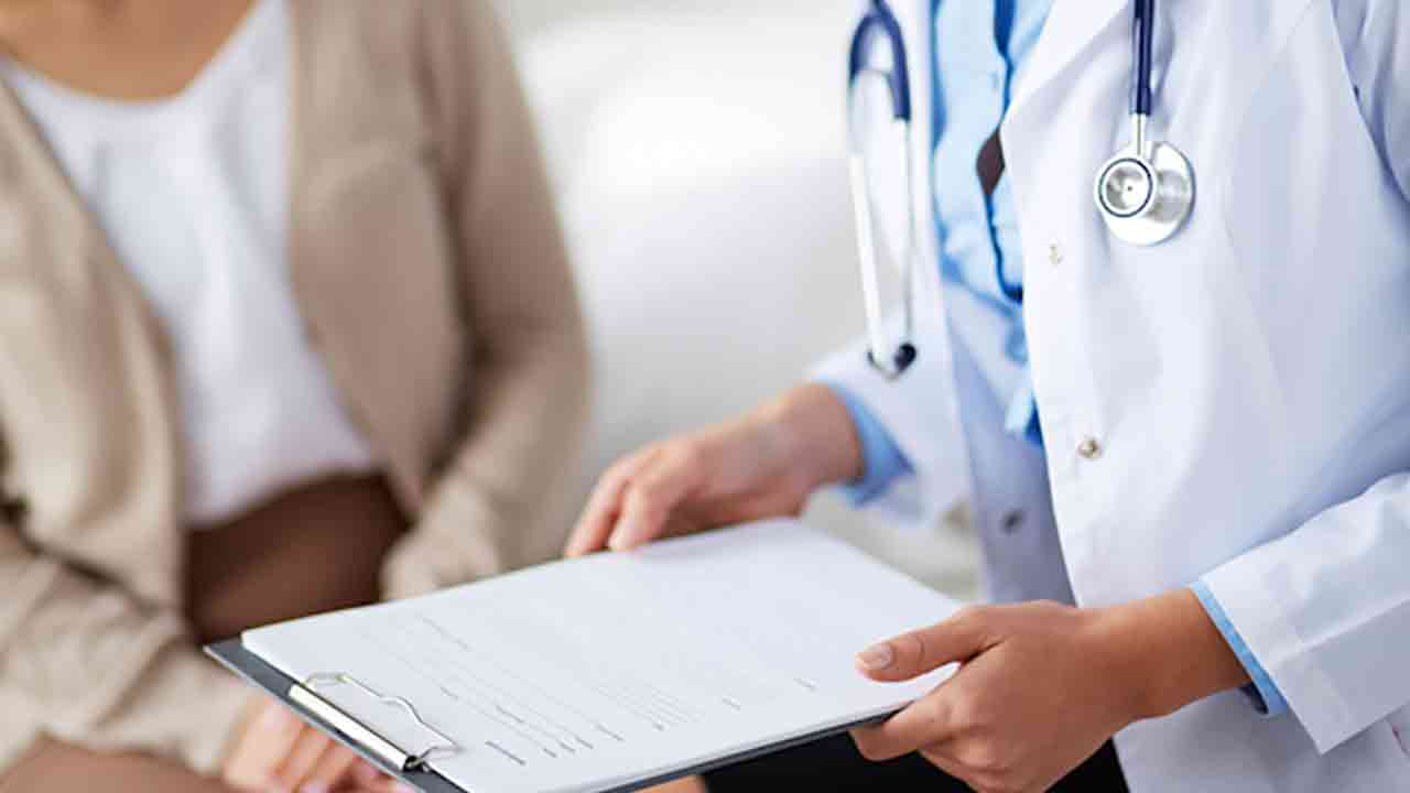 Health Tips: నెయ్యి దీపం వెలిగించిన గదిలో నిద్రపోతే.. ఎన్ని లాభాలున్నాయో తెలుసా.. 