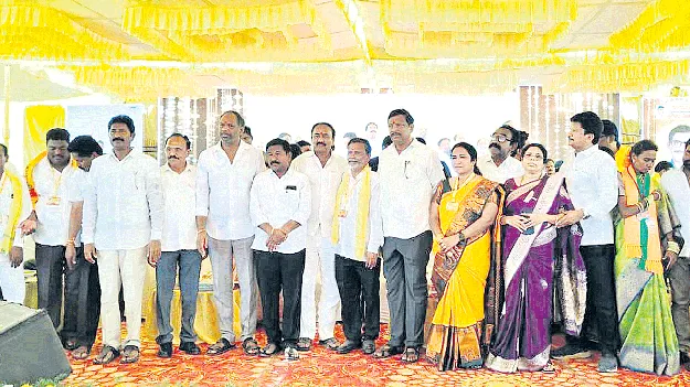 సంక్షేమం పేరుతో దోచేశారు!