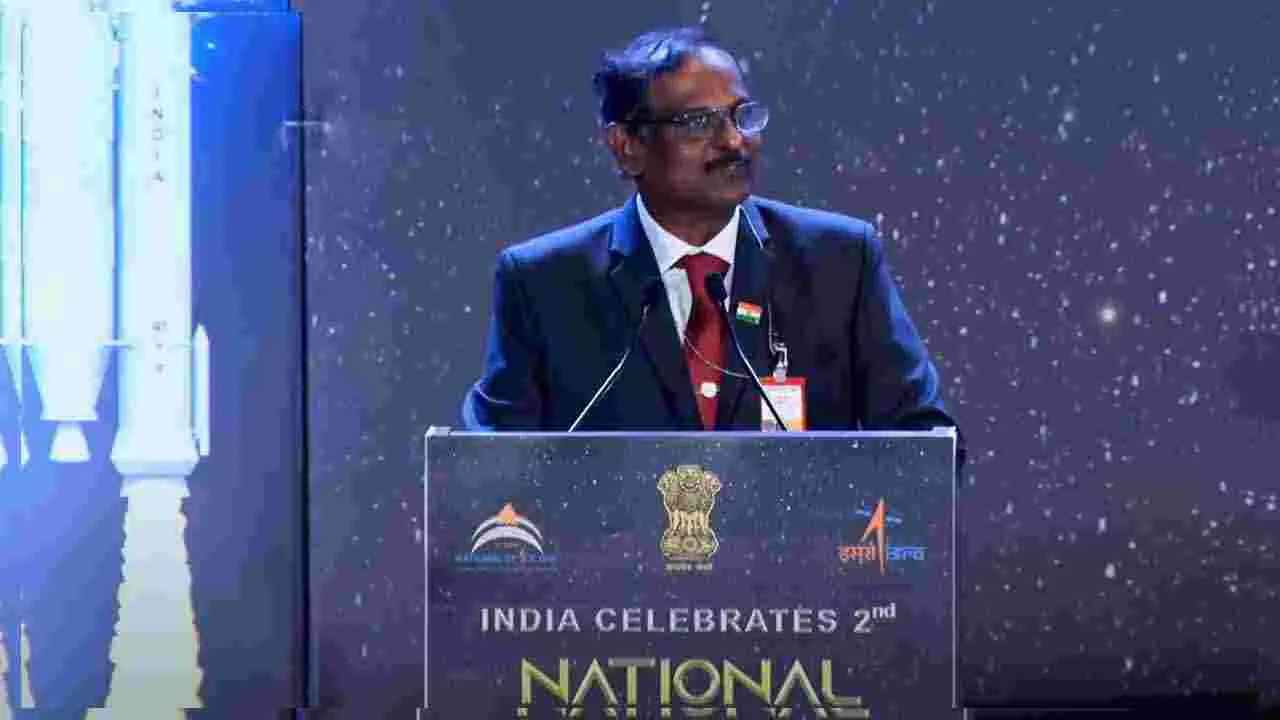 2035 నాటికి ఇండియాకు సొంత స్పేస్ స్టేషన్.. ఇస్రో ఛైర్మన్  వి. నారాయణన్