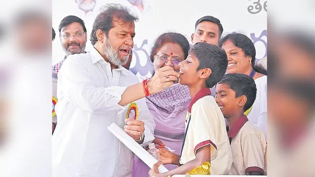 Deworming Campaign: తొలిరోజే 89 శాతం మంది చిన్నారులకు ఆల్బండజోల్‌ మాత్రల పంపిణీ 