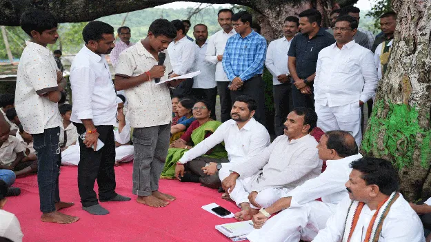 kumaram bheem asifabad- విద్యార్థులు చదువుపై దృష్టి సారించాలి