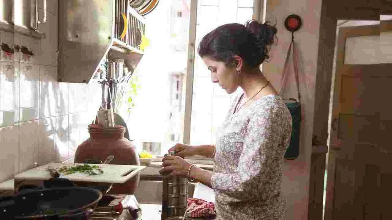 Toxic Kitchen Items: ఈ 7 వస్తువులు కిచెన్‌లో ఉంటే... మీరు ప్రమాదంలో ఉన్నట్టే!