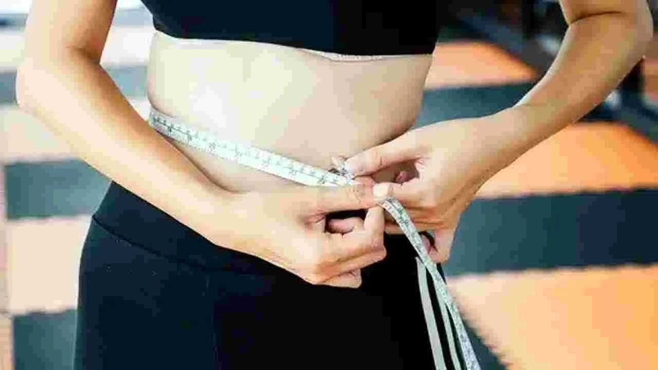 Health Tips: రోజూ ఈ పండు తిన్నారంటే చాలు.. అనారోగ్యం మీ దరి చేరకుండా ఉంటుంది.. 