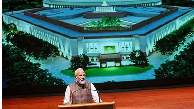 PM Modi: నెహ్రూ దేశాన్ని రెండు సార్లు విభజించారు.. ప్రధాని మోదీ  