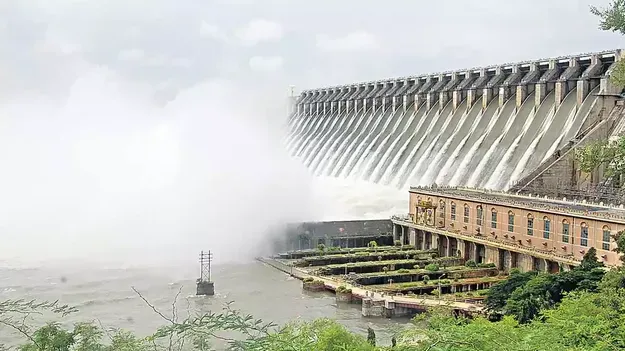 Nagarjuna Sagar: సాగర్‌కు వస్తున్న వరద నిర్వహణ సరిగా లేదు