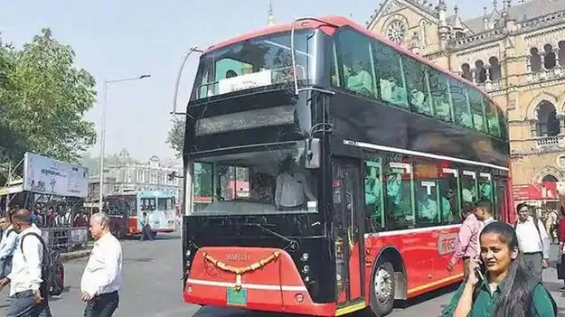 Double-Decker Buses: ఇక రాజధాని నగరంలో డబుల్‌డెక్కర్‌ పరుగులు