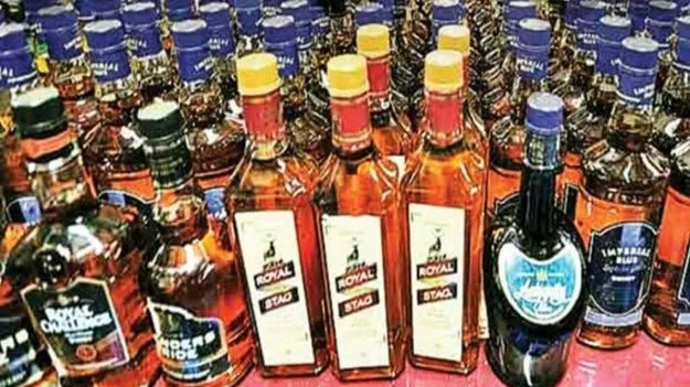 Minister: రాష్ట్రంలో దశలవారీగా మద్యం దుకాణాల మూసివేత