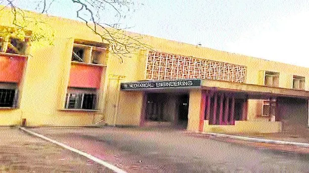 Chennai News: పాలిటెక్నిక్‌ కళాశాలలో పేలిన నాటుబాంబు