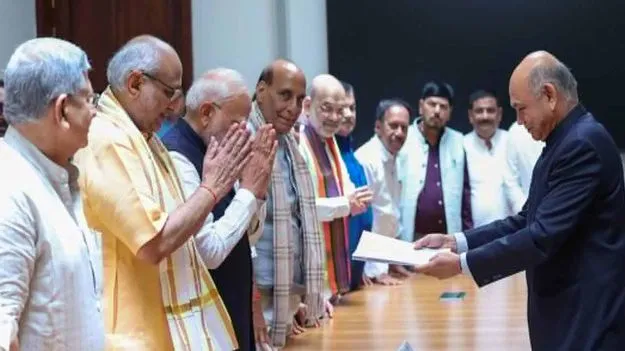 CP Radhakrishnan: ఉప రాష్ట్రపతి పదవికి ఎన్డీయే అభ్యర్థి సీపీ రాధాకృష్ణన్ నామినేషన్