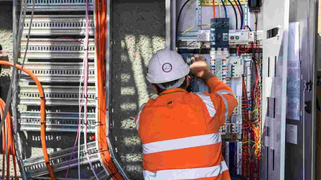 Railway Technician Posts: రైల్వేలో 6,238 పోస్టులకు అప్లై చేశారా లేదా.. ఇంకా 3 రోజులే గడువు