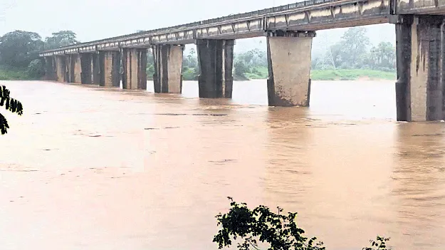 వరద ఉధృతి 