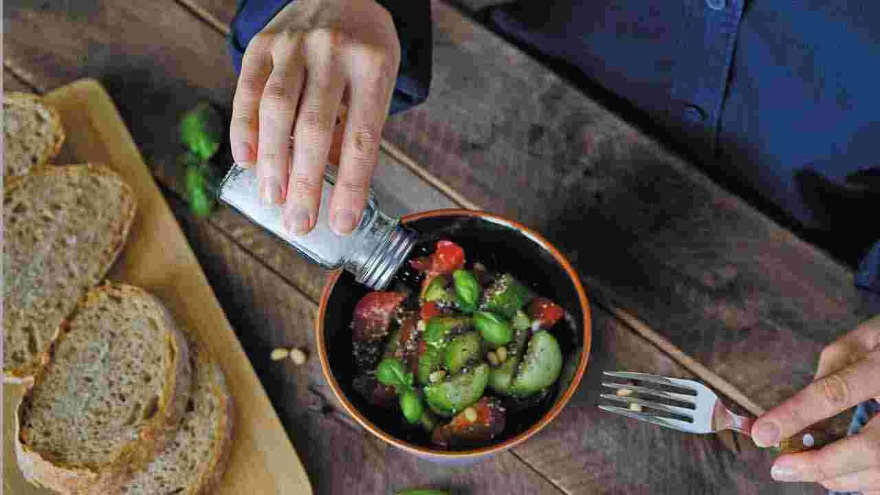 Best Salt for Salads: సలాడ్‌కి సరైన ఉప్పు ఏది? ఆరోగ్యంగా ఉండాలంటే ఇది తప్పనిసరి!