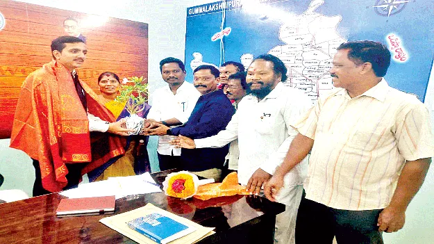   Storm Damage  తుఫాన్‌ నష్టాన్ని గుర్తిస్తున్నాం