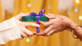 Rakhi Tech Gifts 2025: ఈ రాఖీకి మీ సోదరిని ఇలా సర్‌ప్రైజ్ చేయండి.. టాప్ 5 టెక్ డీల్స్