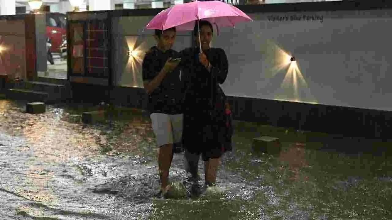 Tirumala Rains : తిరుపతిలో జోరున కురుస్తున్న వర్షం