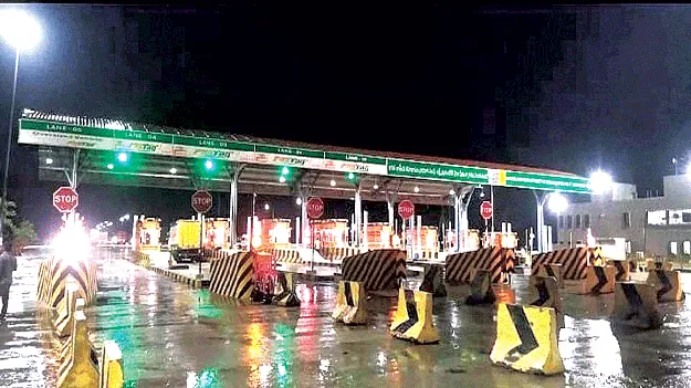 Toll charge: టోల్‌ చార్జి.. ఏడాదికి రూ.3వేలు మాత్రమే