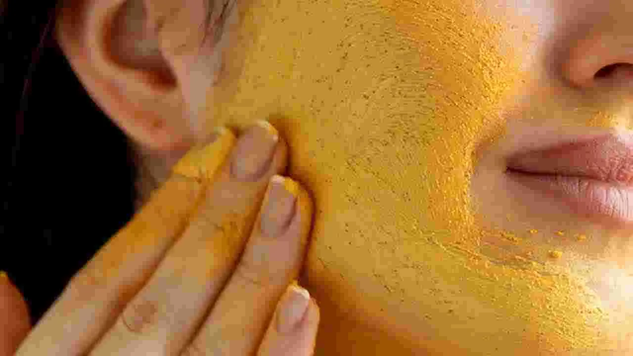 Beauty Tips: రాత్రి పడుకునే ముందు ఇలా చేస్తే.. ముఖం మెరిసిపోతుంది.. 