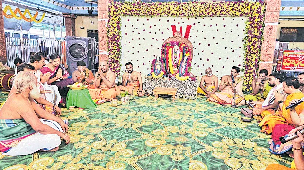 వాడపల్లిలో ముగిసిన వెంకన్న పవిత్రోత్సవాలు