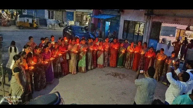 ఆర్యవైశ్యమహిళలచే వైభవంగా దీపోత్సవం