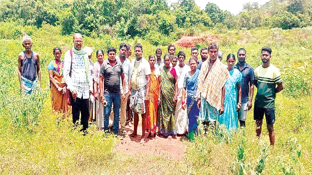 fear with arukalapeta villiagers ఎరు‘కలవరం’