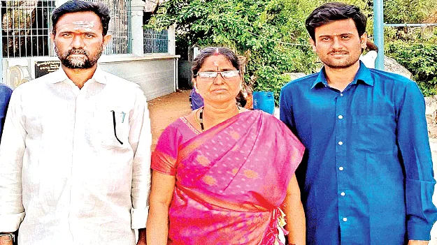 పట్టుపట్టారు సాధించారు