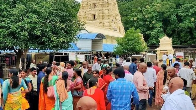 గోవిందా.. గోవిందా..