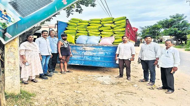 ఎరువుల దుకాణలపై విజిలెన్స్‌