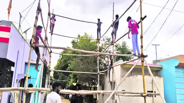 GANESH: మొదలైన చవితి సందడి 