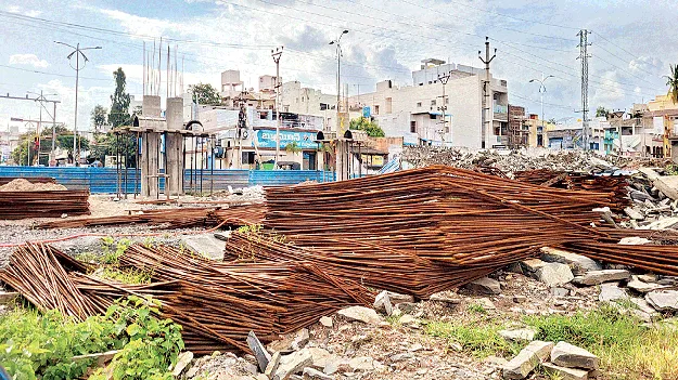 నత్తనడకన రైల్వేస్టేషన్‌పునరుద్ధరణ..!