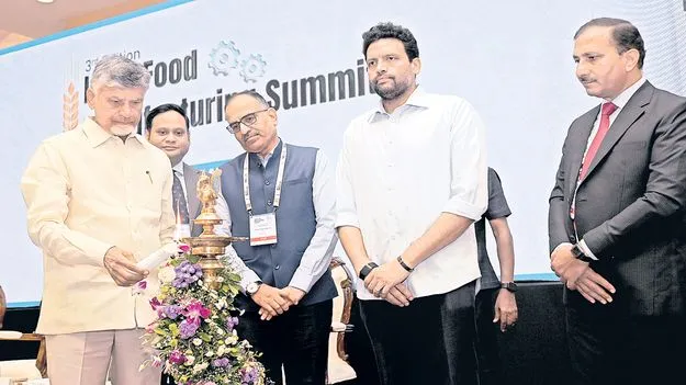 నంబర్‌వన్‌గా విశాఖ